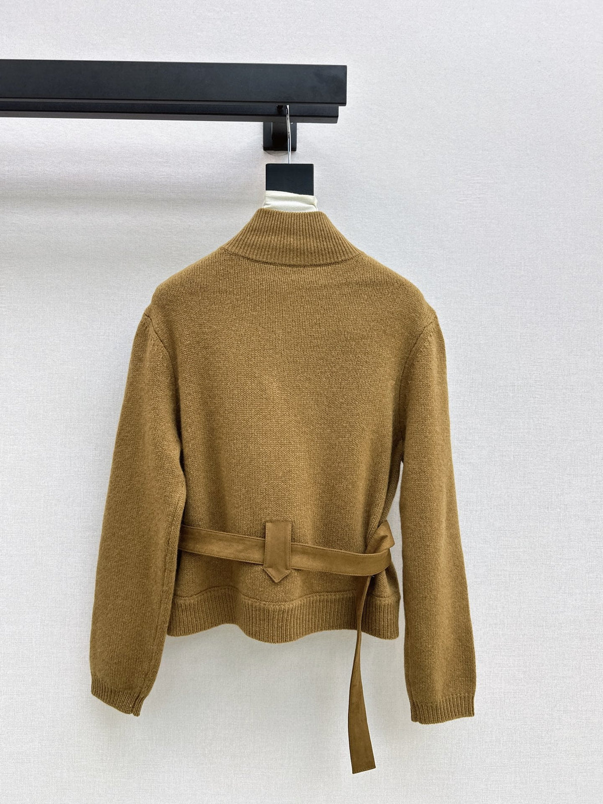 26Latest Autumn/Winter High-End Wool Jacket with Panel Design