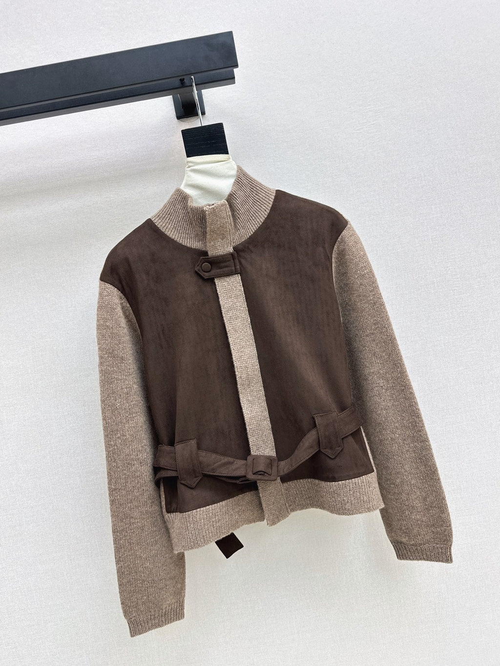26Latest Autumn/Winter High-End Wool Jacket with Panel Design