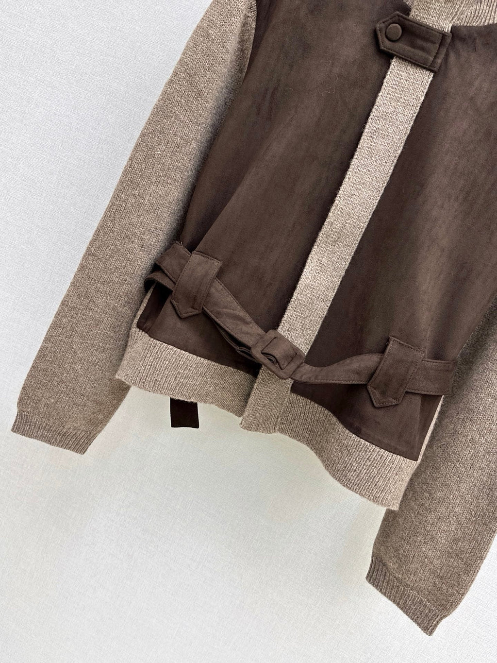 26Latest Autumn/Winter High-End Wool Jacket with Panel Design