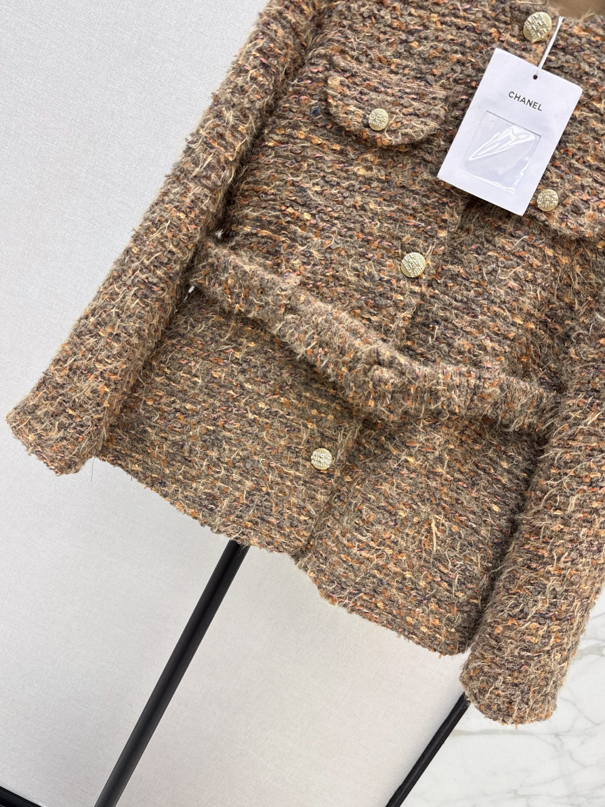 26Latest Autumn/Winter Knit Jacket with Belt Detail and Round Neck