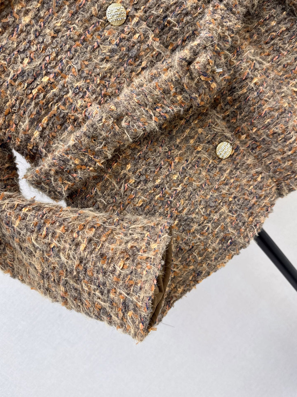26Latest Autumn/Winter Knit Jacket with Belt Detail and Round Neck