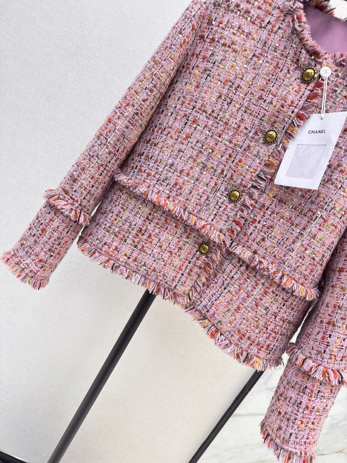 26Latest Autumn/Winter Knitted Jacket with Fringe and Crew Neck