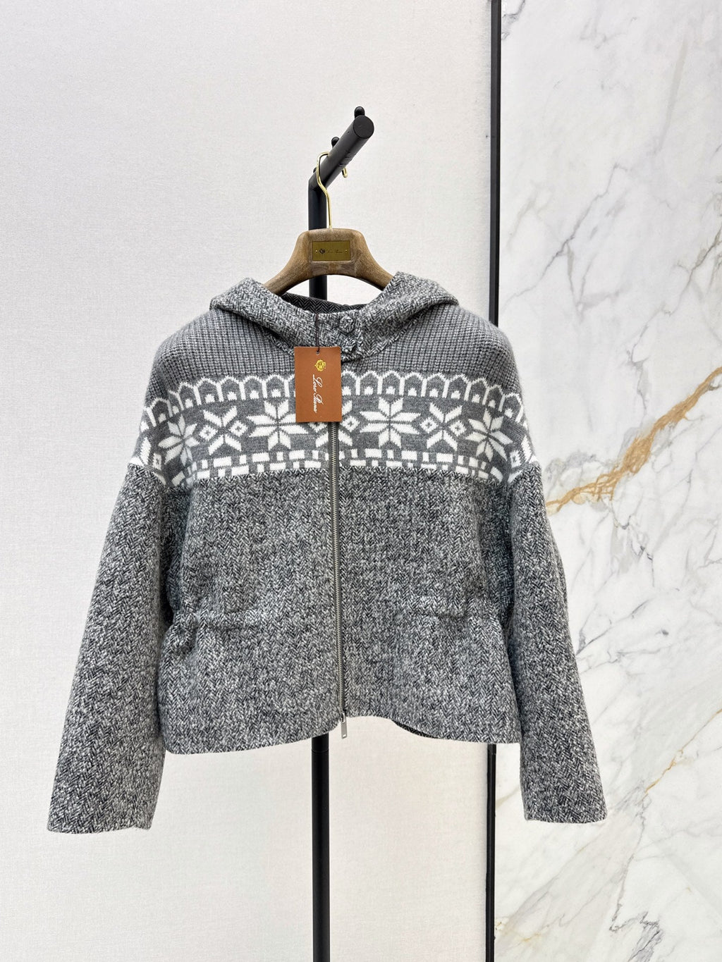 26Latest Autumn/Winter "Old Money" Style Reversible Wool-Blend & Snowflake-Pattern Knit Jacket