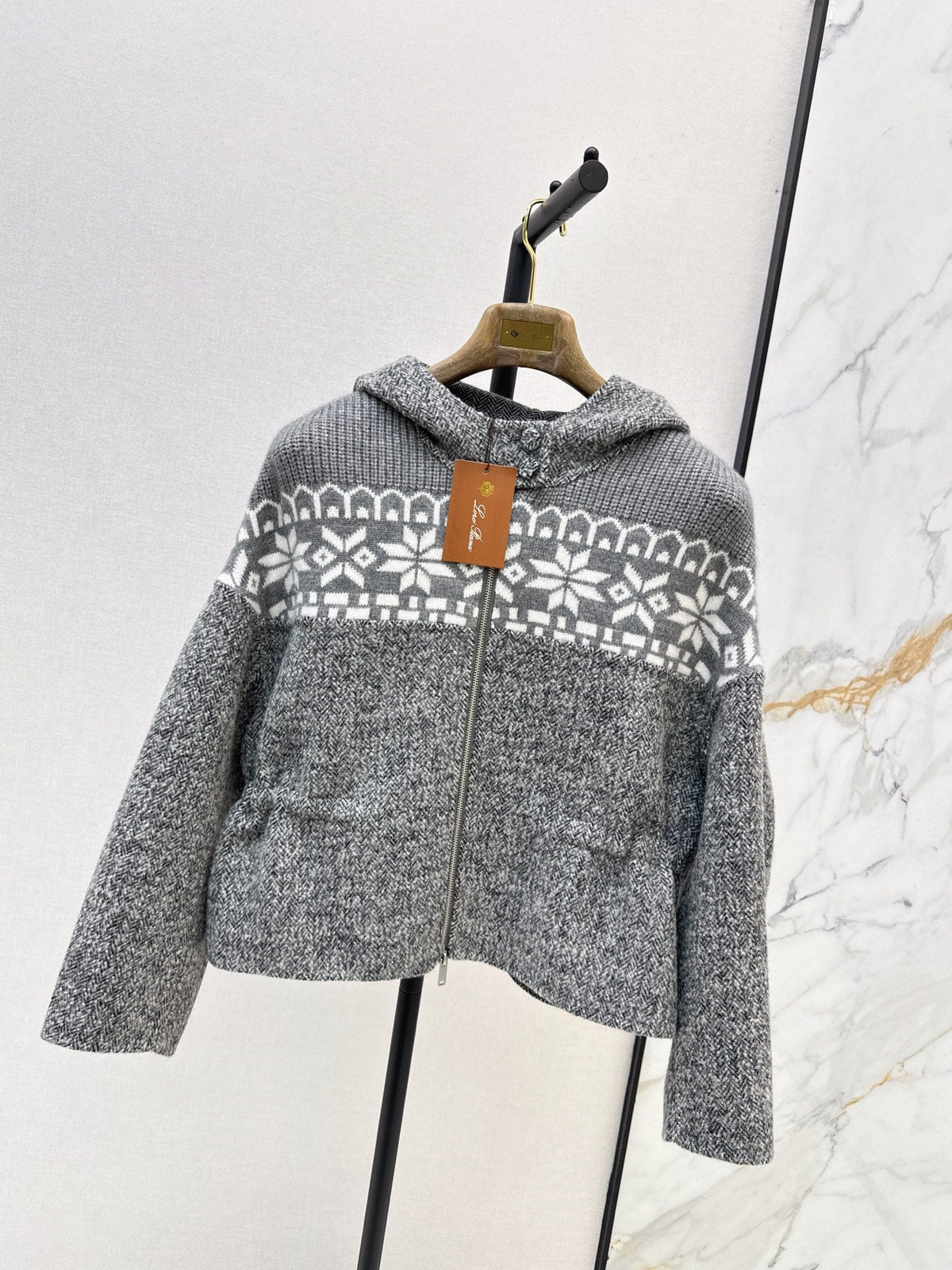 26Latest Autumn/Winter "Old Money" Style Reversible Wool-Blend & Snowflake-Pattern Knit Jacket