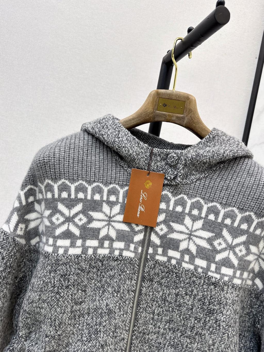26Latest Autumn/Winter "Old Money" Style Reversible Wool-Blend & Snowflake-Pattern Knit Jacket