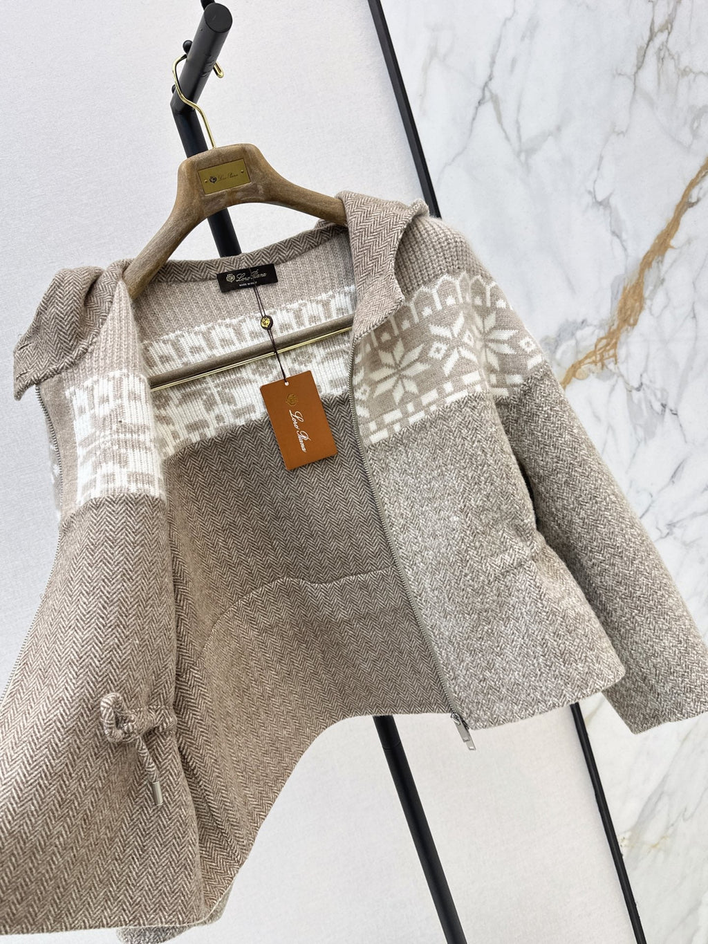 26Latest Autumn/Winter "Old Money" Style Reversible Wool-Blend & Snowflake-Pattern Knit Jacket
