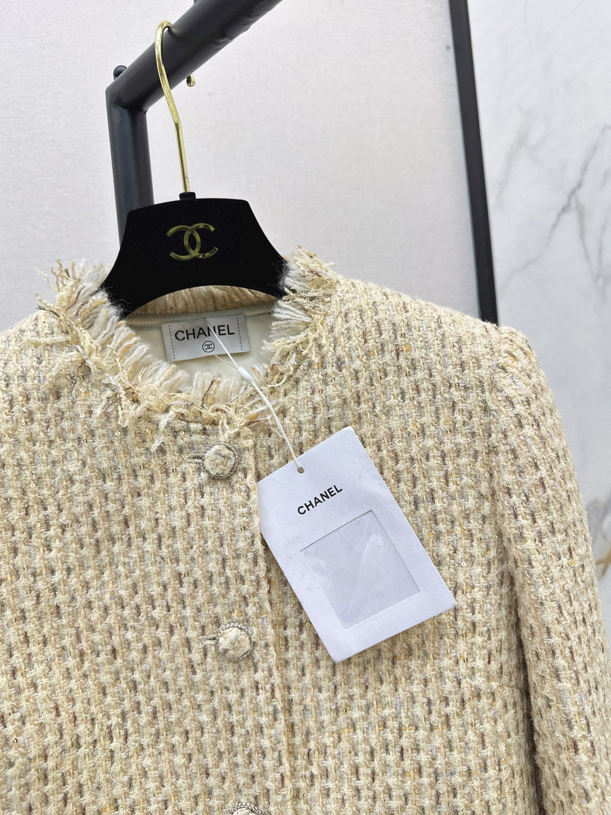 26Latest Autumn/Winter "Chanel-style" Tweed Jacket – Sophisticated, Chic, and Elegant (Beige-Apricot Flecked Finish)