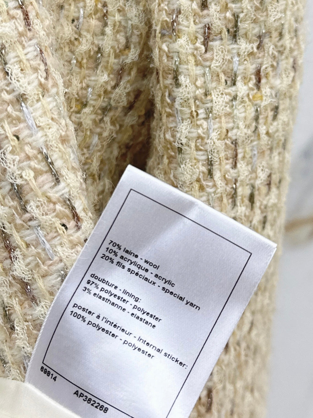 26Latest Autumn/Winter "Chanel-style" Tweed Jacket – Sophisticated, Chic, and Elegant (Beige-Apricot Flecked Finish)