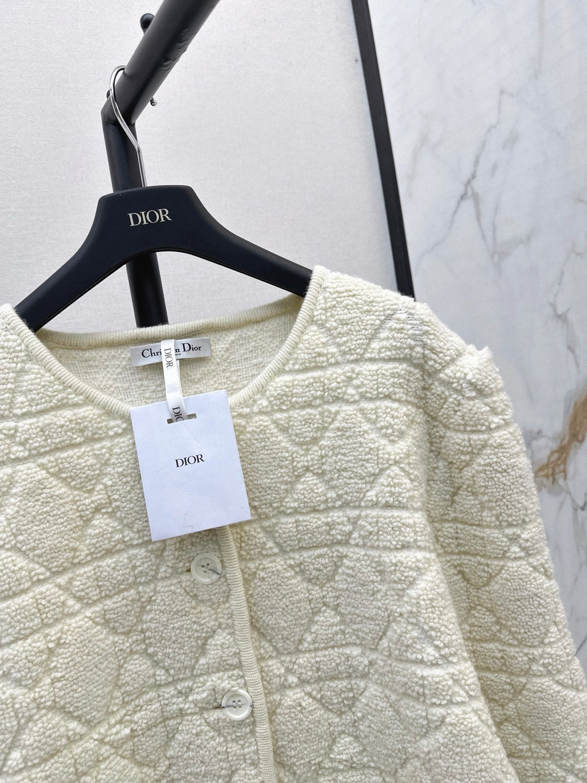 26New Autumn/Winter Wool-Blend Jacket with Cannage Pattern