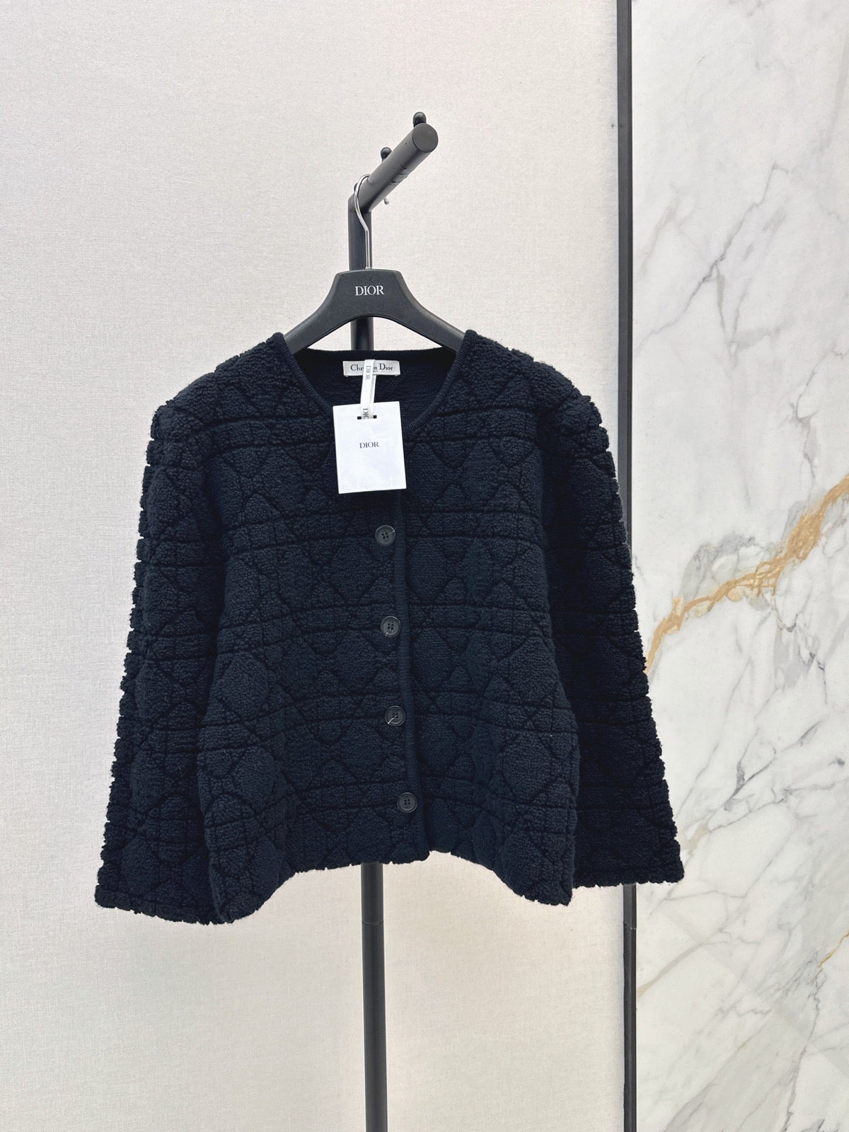 26New Autumn/Winter Wool-Blend Jacket with Cannage Pattern