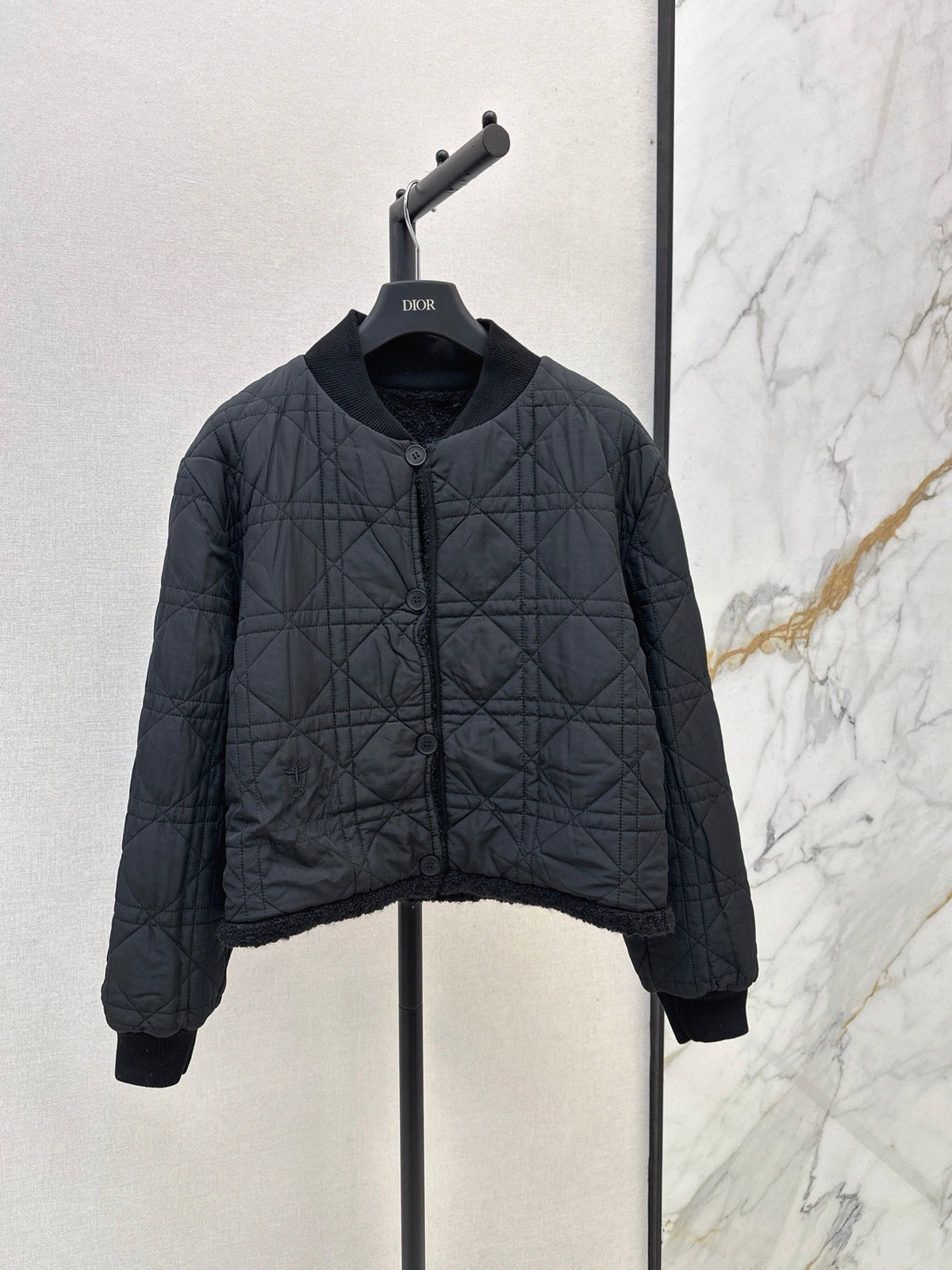 26Latest Autumn/Winter Reversible Stand-Collar Cardigan