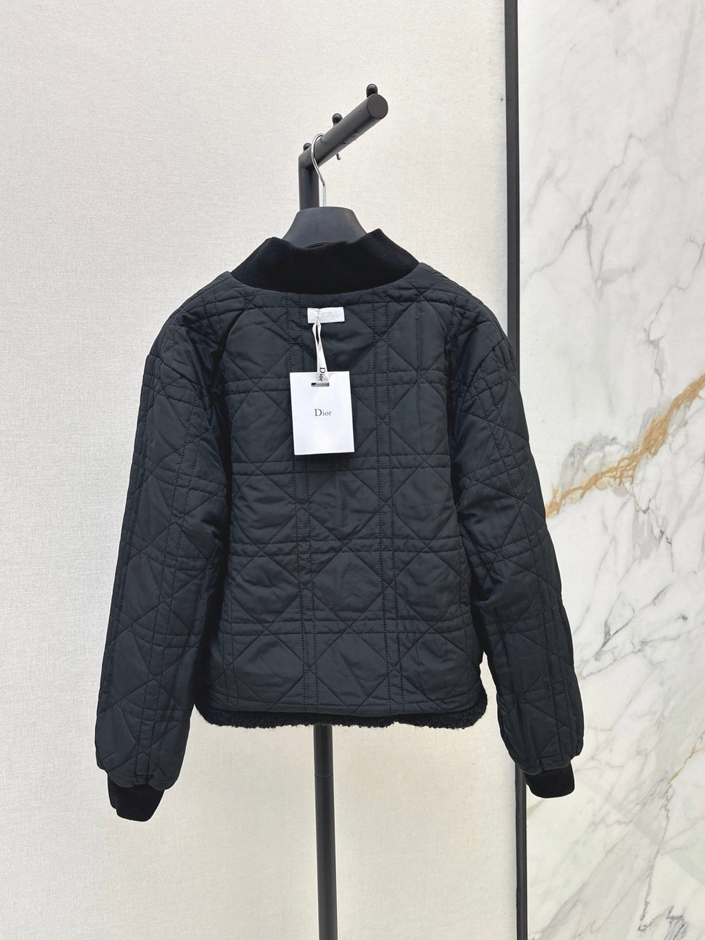 26Latest Autumn/Winter Reversible Stand-Collar Cardigan