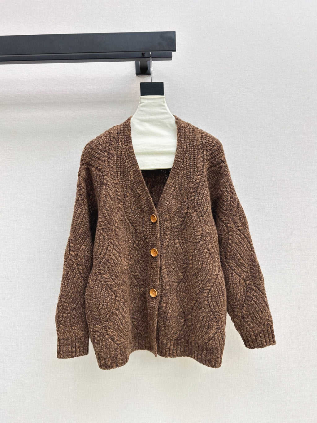 26Latest Autumn/Winter Premium Solid-Color Textured V-Neck Knit Cardigan