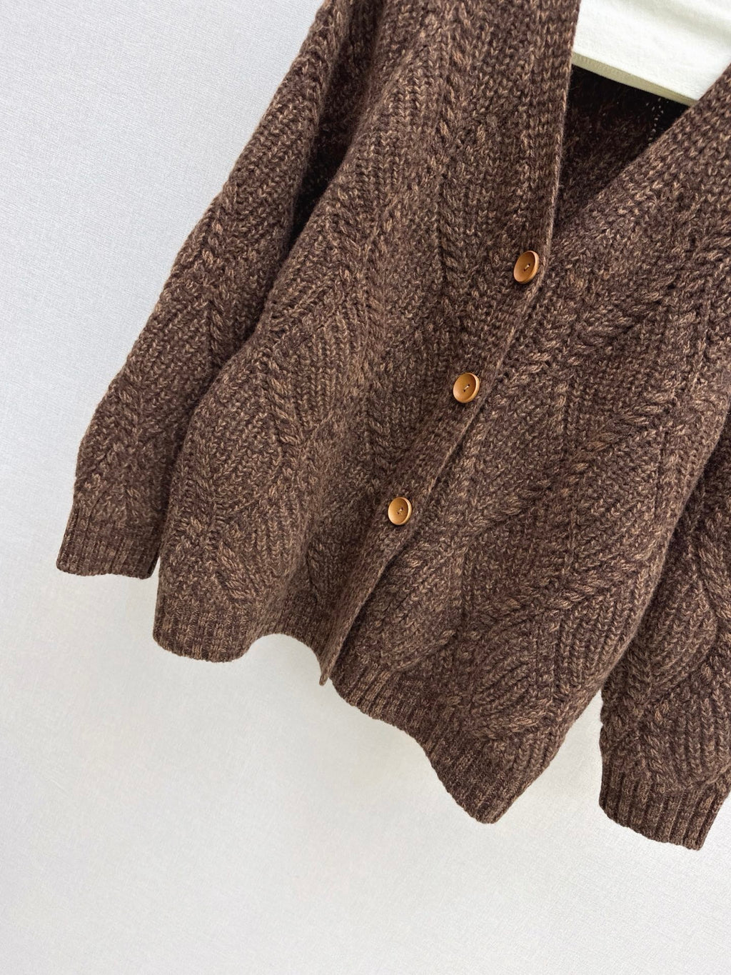 26Latest Autumn/Winter Premium Solid-Color Textured V-Neck Knit Cardigan