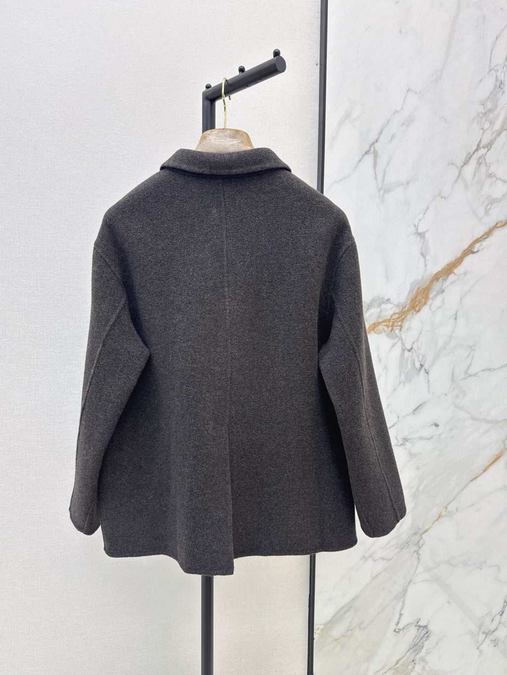 26Latest Autumn/Winter Minimalist Double-Faced Wool Lapel Coat