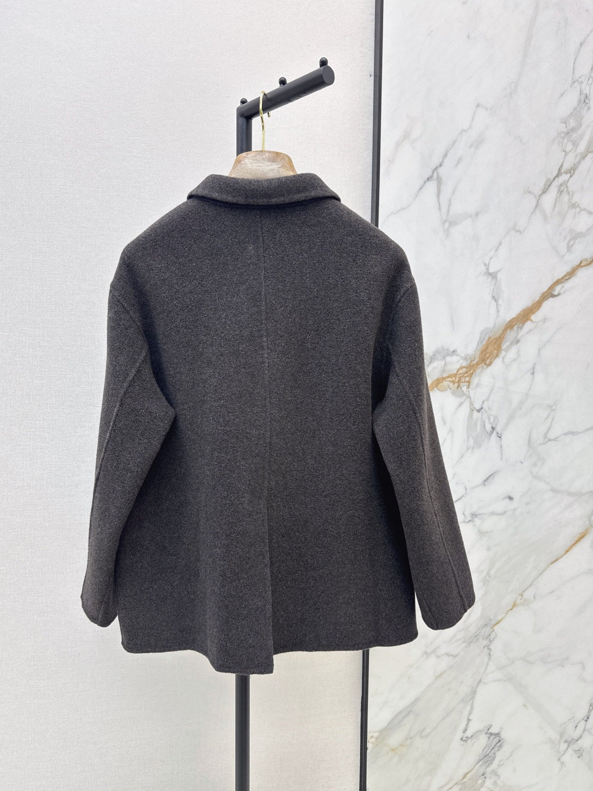 26Latest Autumn/Winter Minimalist Double-Faced Wool Lapel Coat