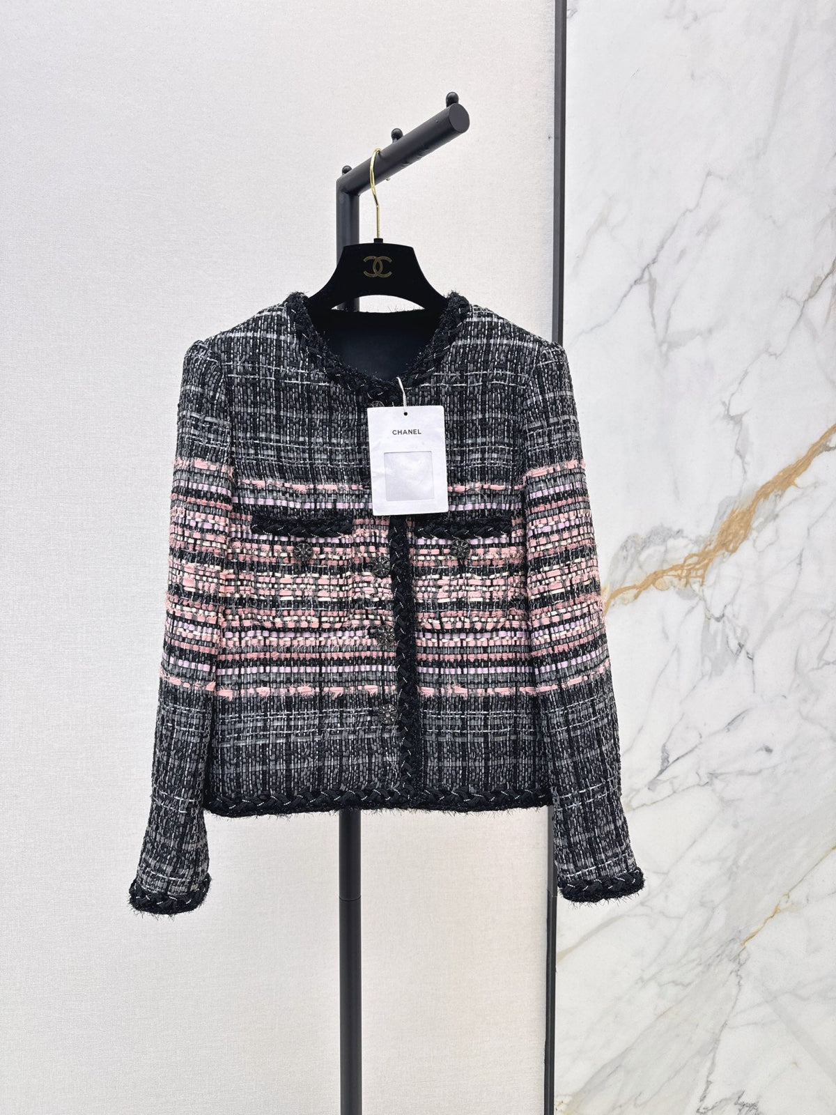 26Latest Autumn/Winter Knit Jacket with Dual Pockets and Crew Neck