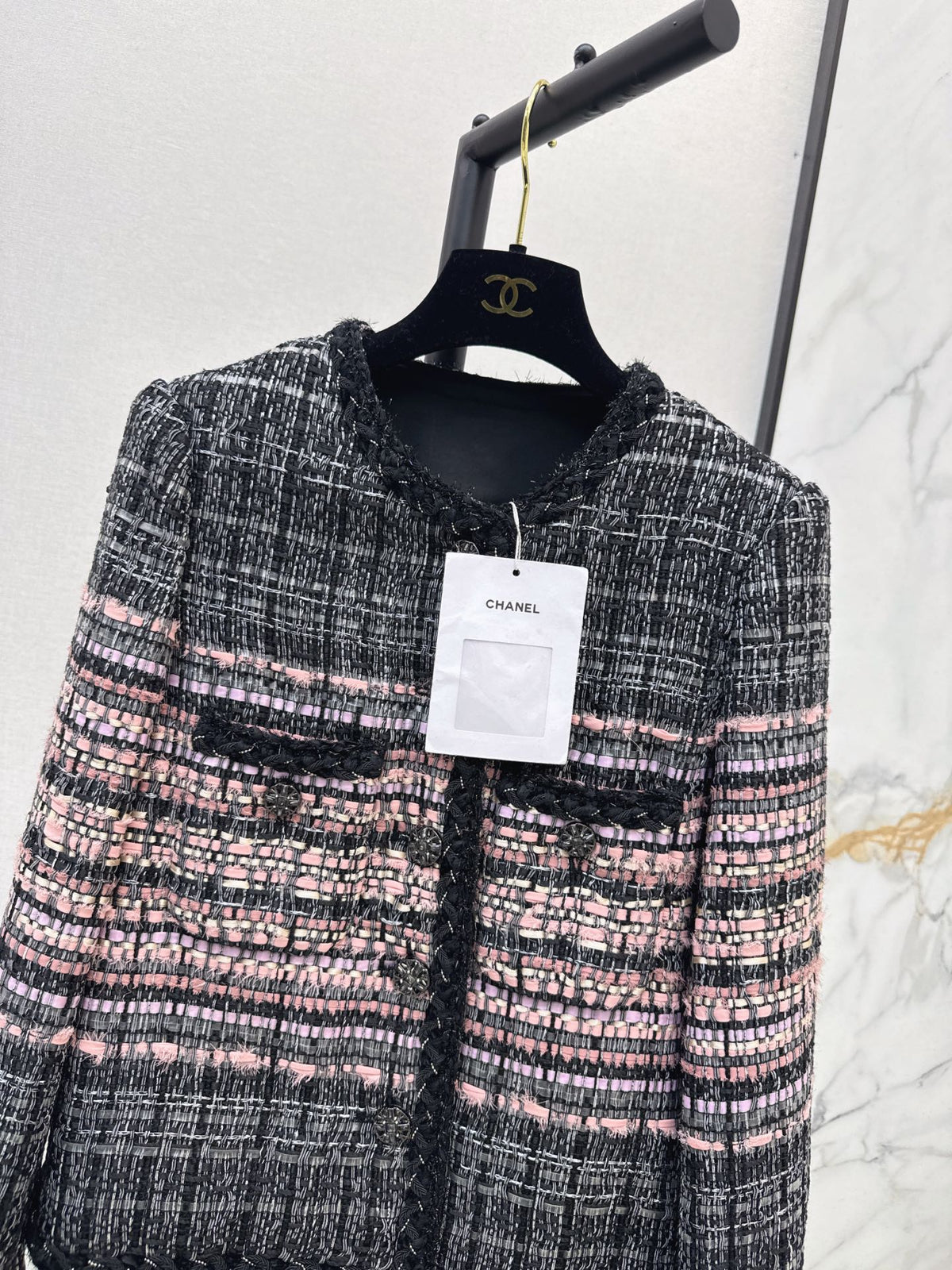 26Latest Autumn/Winter Knit Jacket with Dual Pockets and Crew Neck