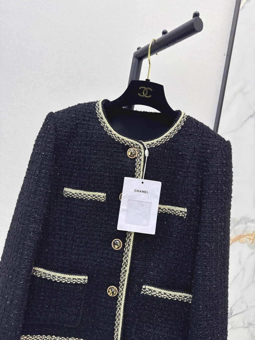 26Latest Autumn/Winter Knit Jacket with Dual Pockets and Crew Neck