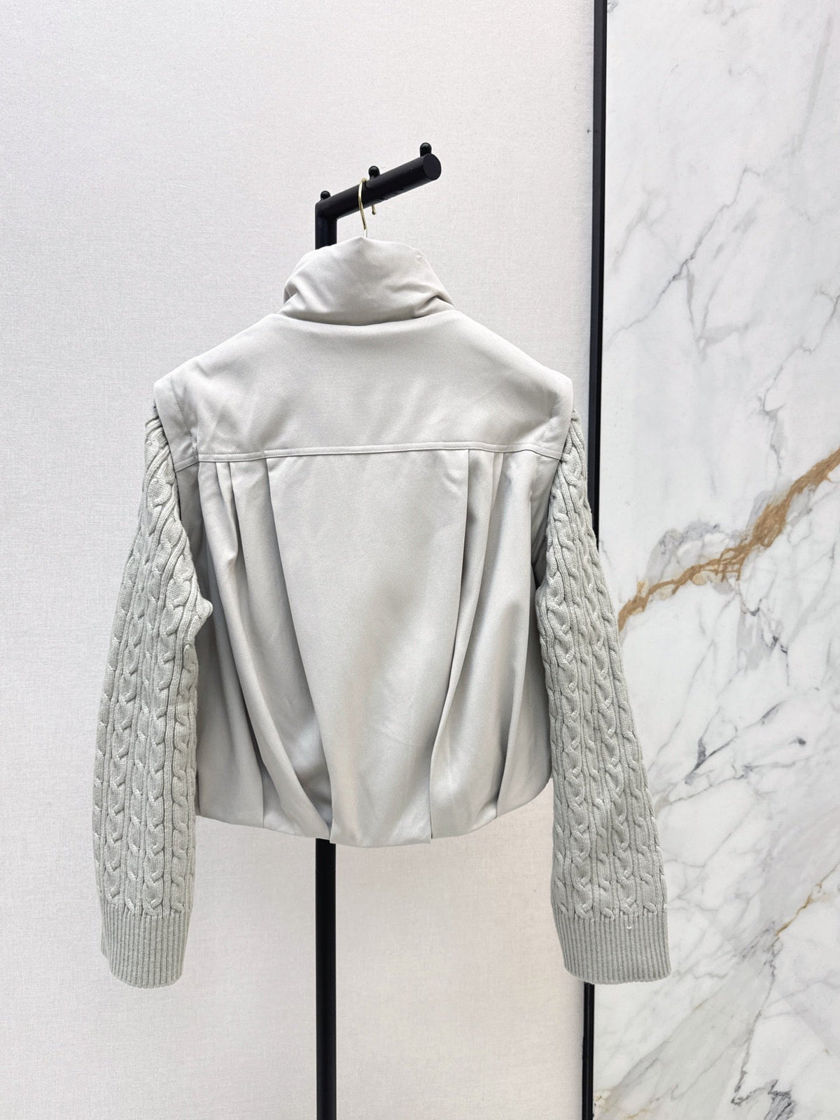 26Latest Autumn/Winter 2-Piece Set: Down Vest with Detachable Sleeves