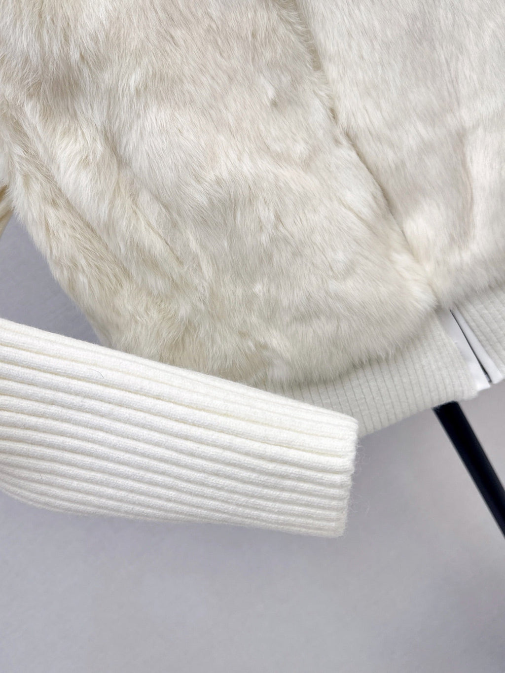26Latest Autumn/Winter "Faux-Layered" Knit Jacket with Rabbit Fur Accents