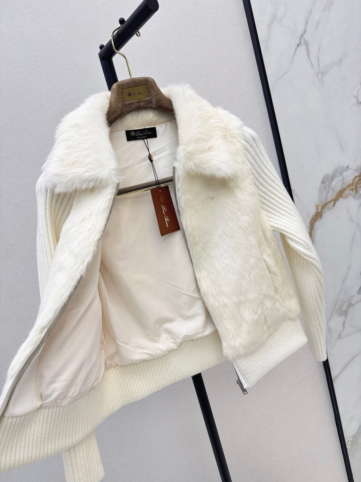 26Latest Autumn/Winter "Faux-Layered" Knit Jacket with Rabbit Fur Accents