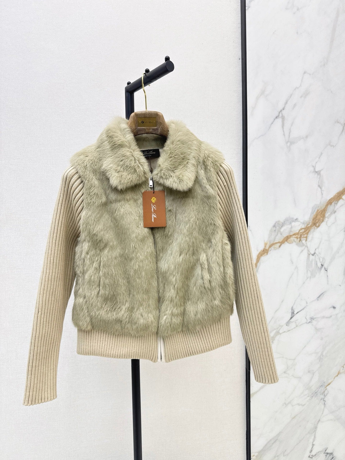 26Latest Autumn/Winter "Faux-Layered" Knit Jacket with Rabbit Fur Accents
