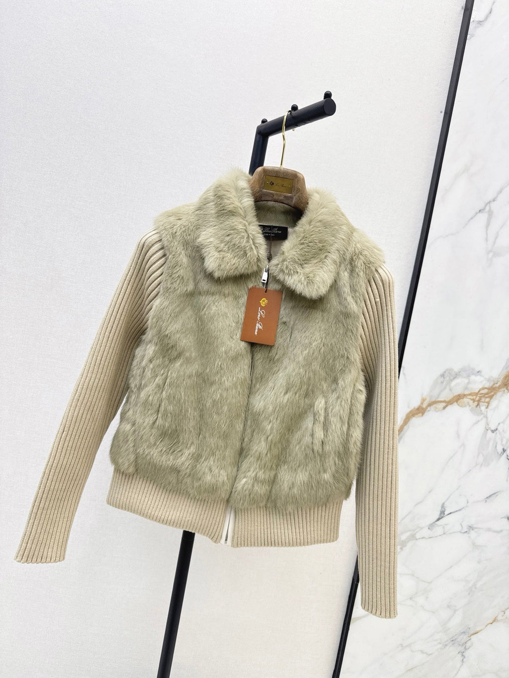 26Latest Autumn/Winter "Faux-Layered" Knit Jacket with Rabbit Fur Accents