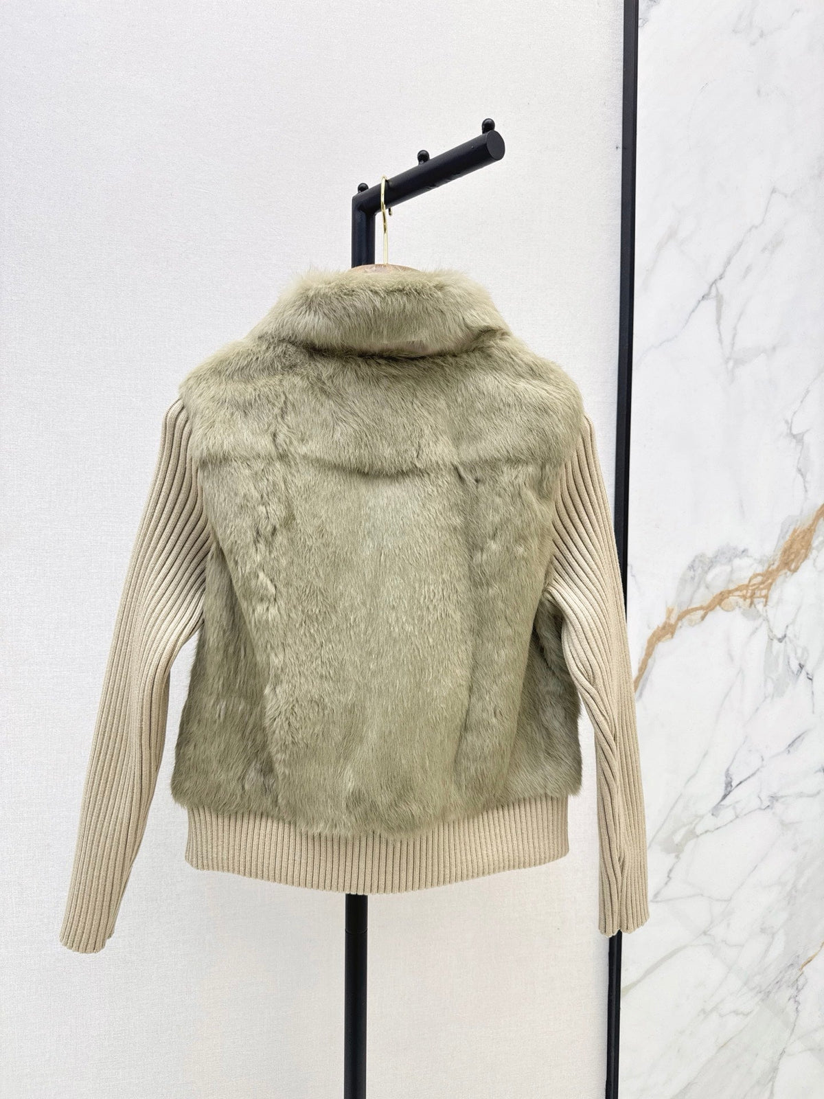 26Latest Autumn/Winter "Faux-Layered" Knit Jacket with Rabbit Fur Accents