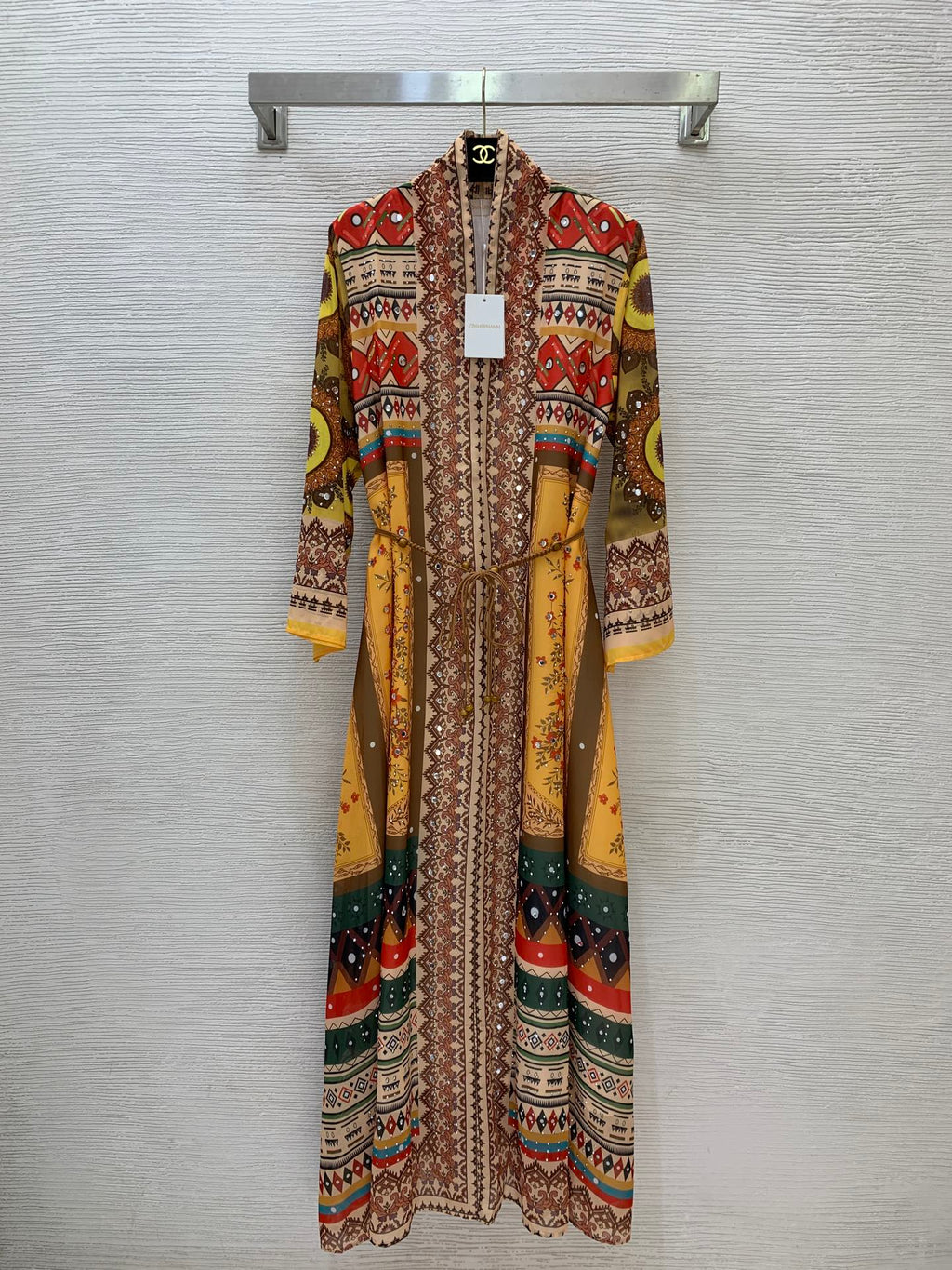26New Slimming, Waist-Defining Maxi Dress