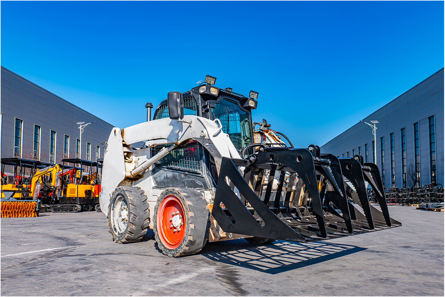 MMS 72'' Hollow Wood Grapple Attachment for Skid Steer Loader