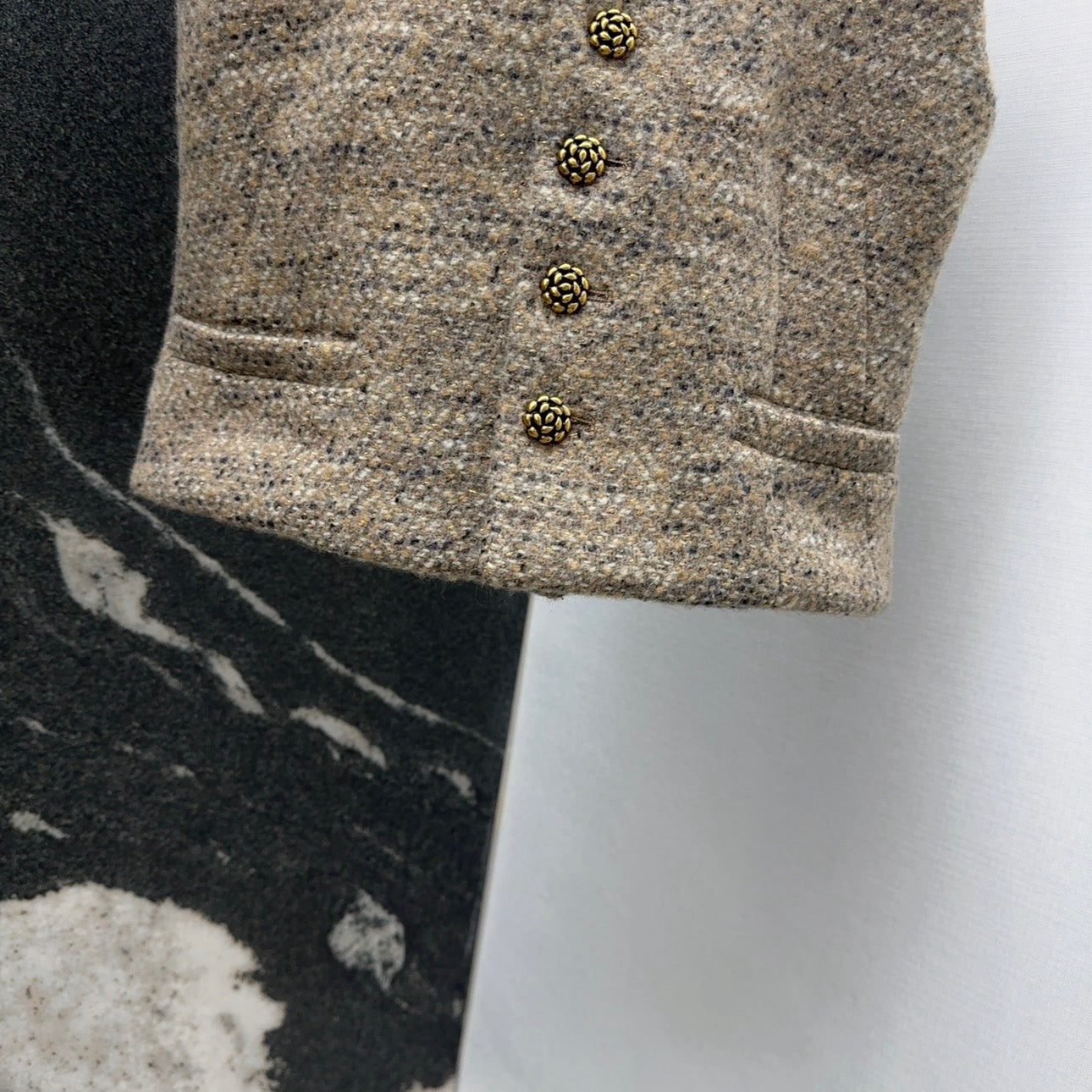 High-end retro-style vest