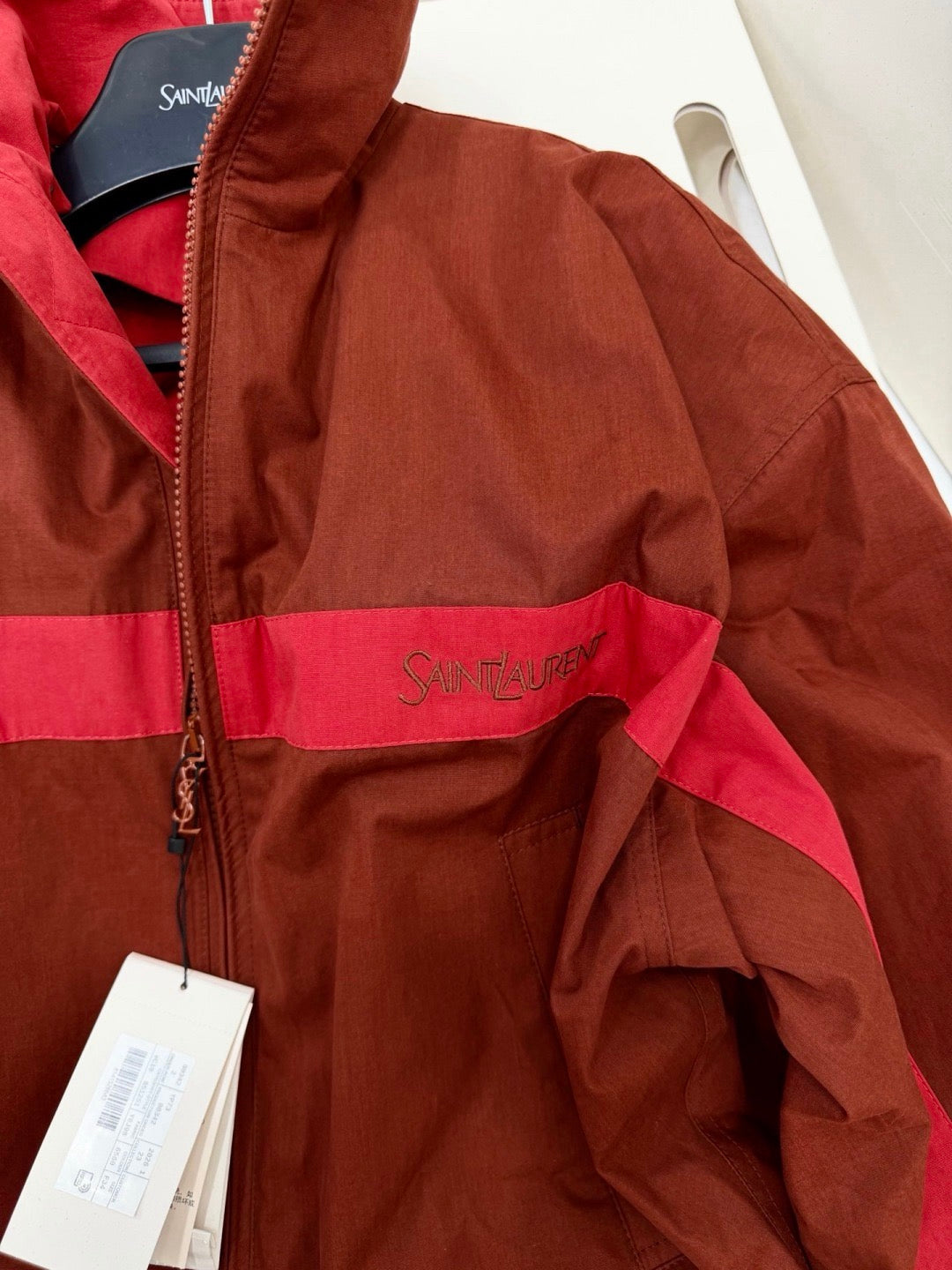 Burgundy Color-Blocked Stand-Up Collar Windbreaker