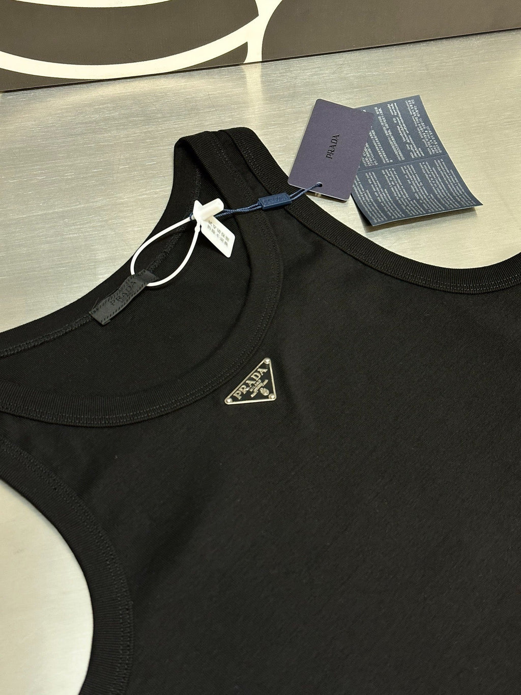 Simple Solid-Color Vest