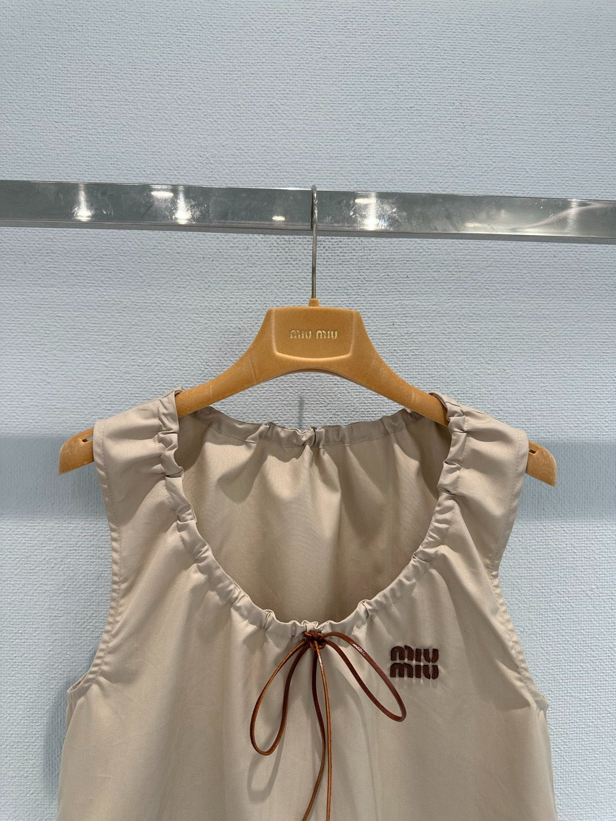 Khaki drawstring shorts + vest set