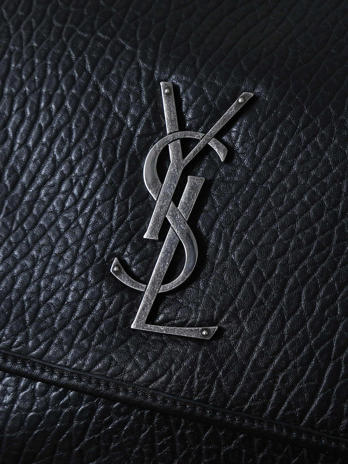 26SS New Niki Bag in Black Elephant-Grain Leather with Silver Hardware