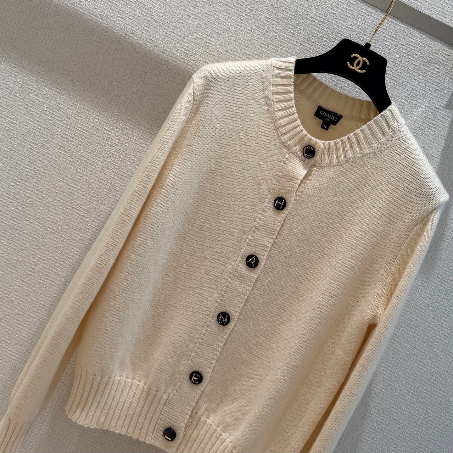 26FW New Cashmere Knit Cardigan