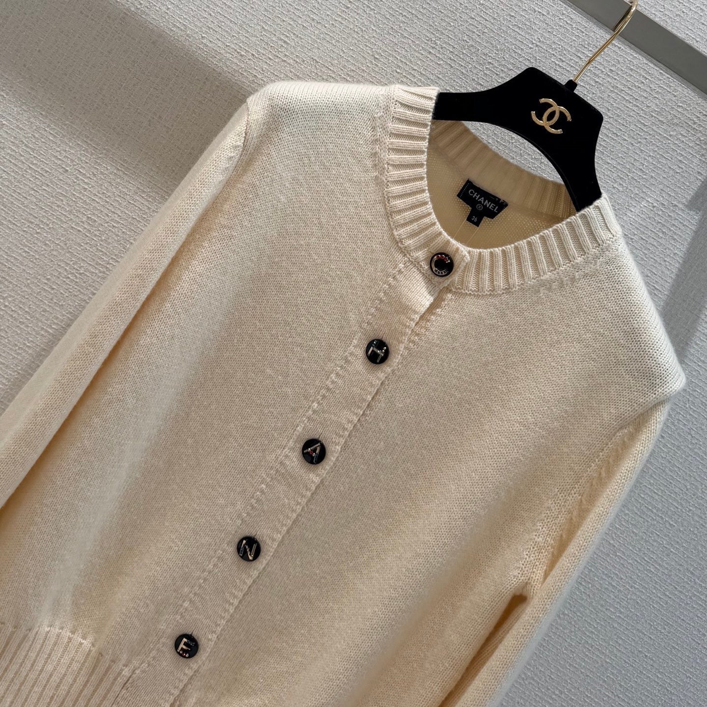 26FW New Cashmere Knit Cardigan