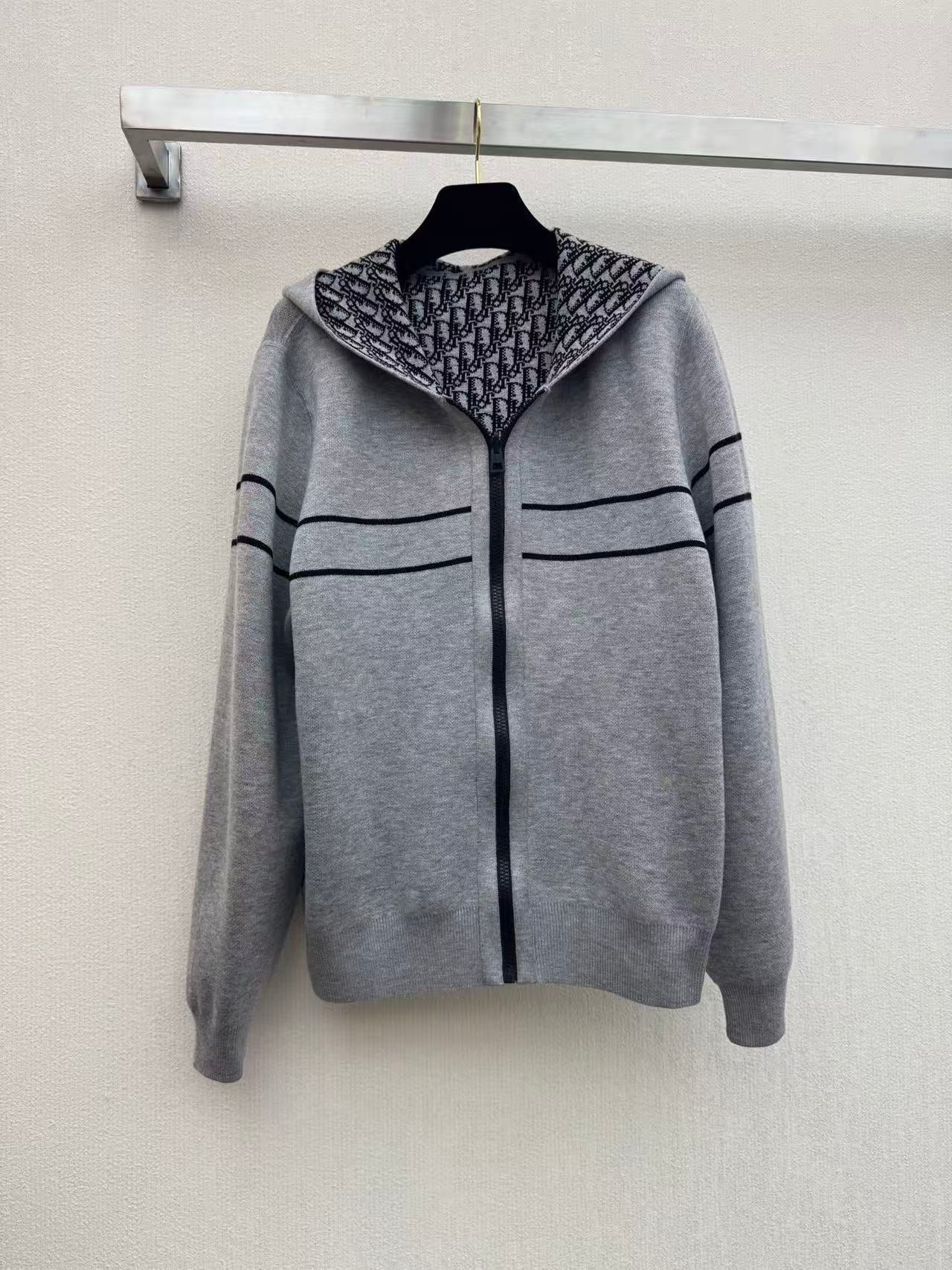 Dior/Reversible Cashmere Knit Hooded Jacket