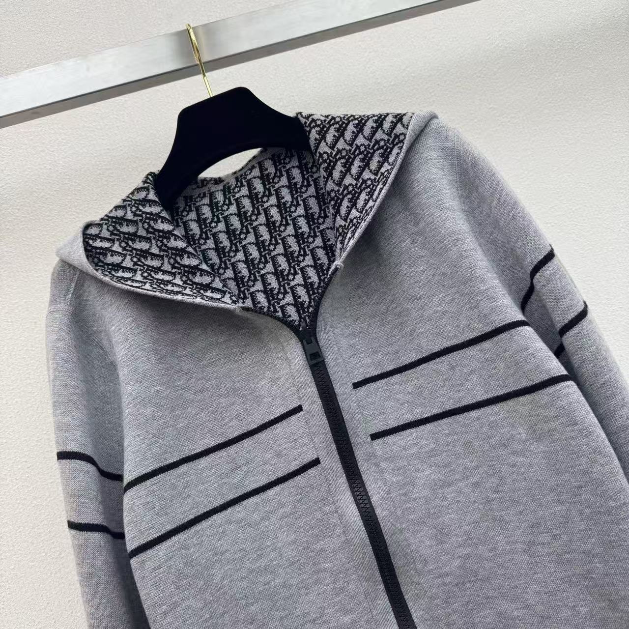 Dior/Reversible Cashmere Knit Hooded Jacket