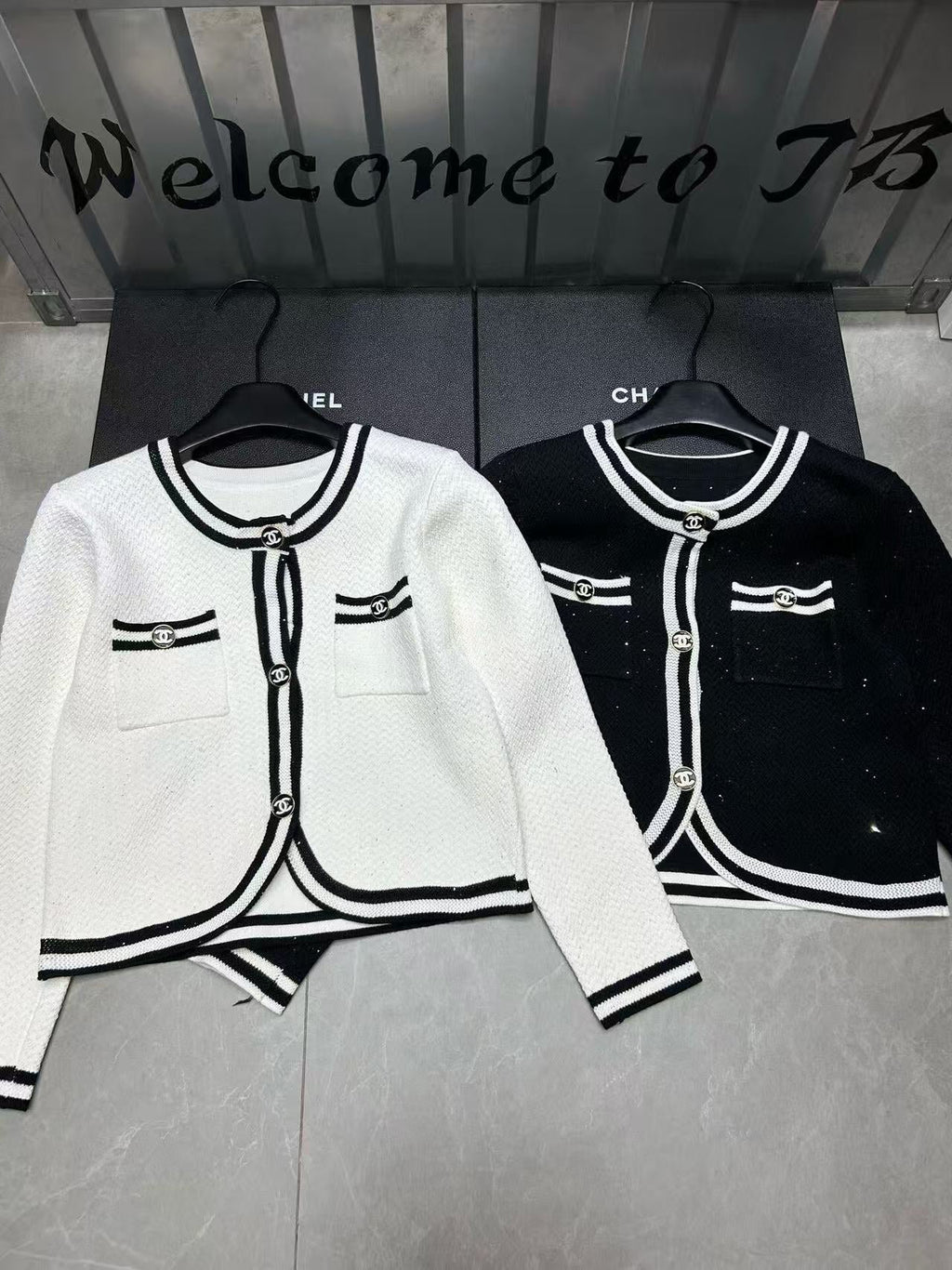 Minimalist knit cardigan