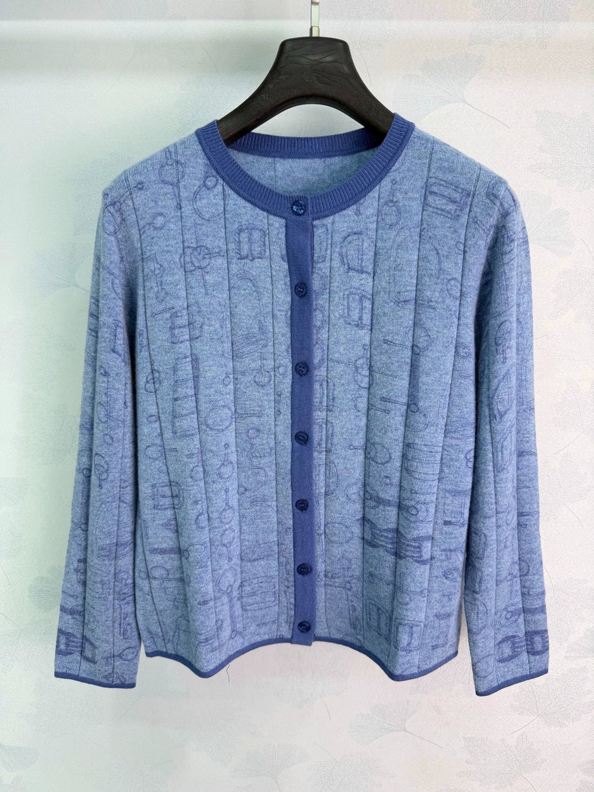 Hermès/26 Early Autumn New Crew Neck Knit Cardigan