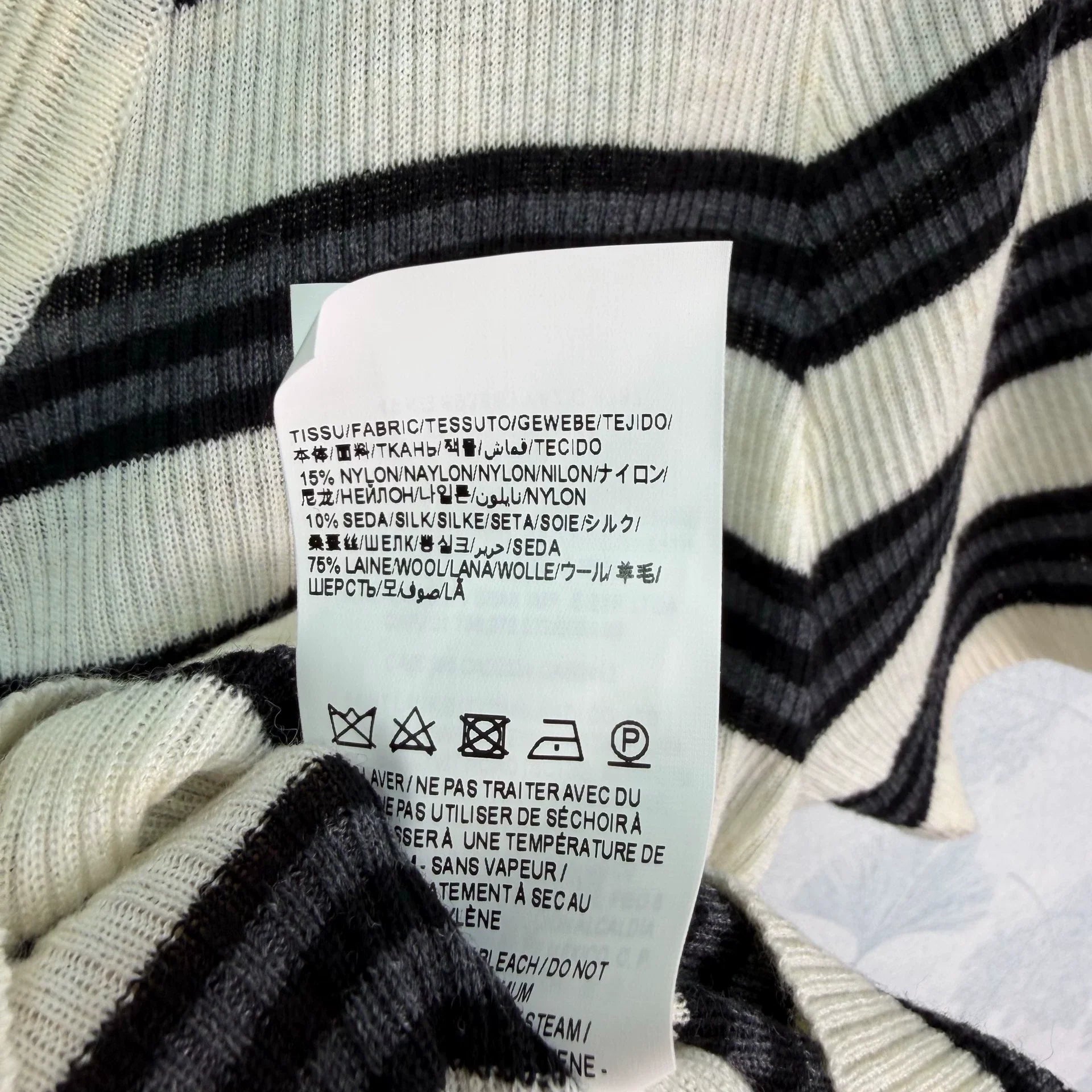 Yves Saint Laurent/26SS New Striped V-Neck Short-Sleeve Knit Top