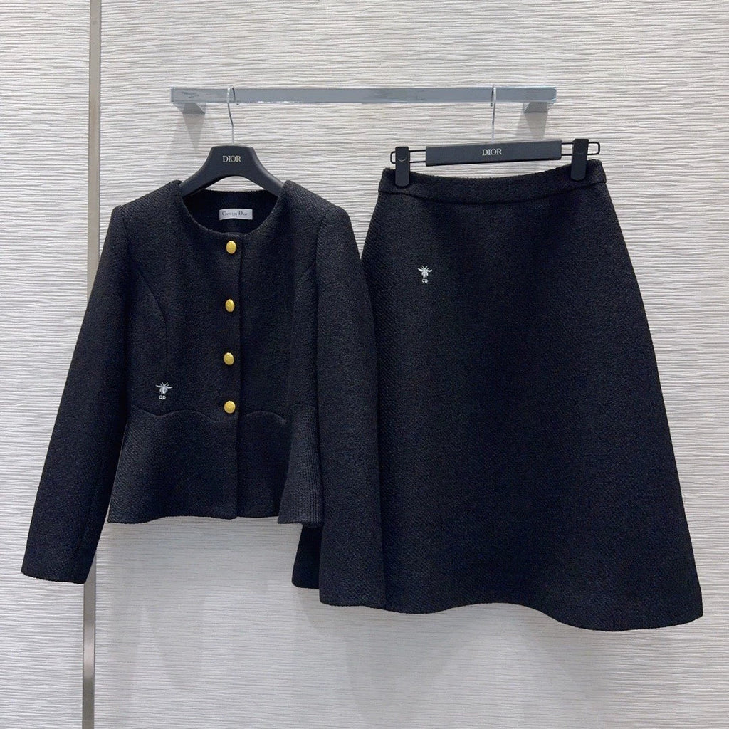 26Long-Sleeve Jacket and Skirt Set with Bee Embroidery and Ruffled Hem