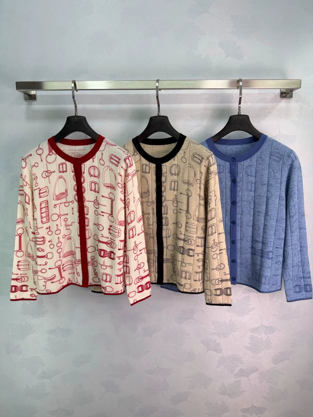 Hermès/26 Early Autumn New Crew Neck Knit Cardigan