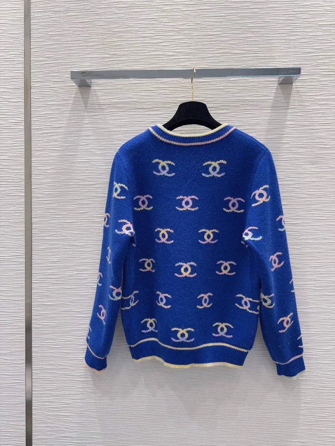 26New Color-Block Logo-Pocket Long-Sleeve Knit Cardigan
