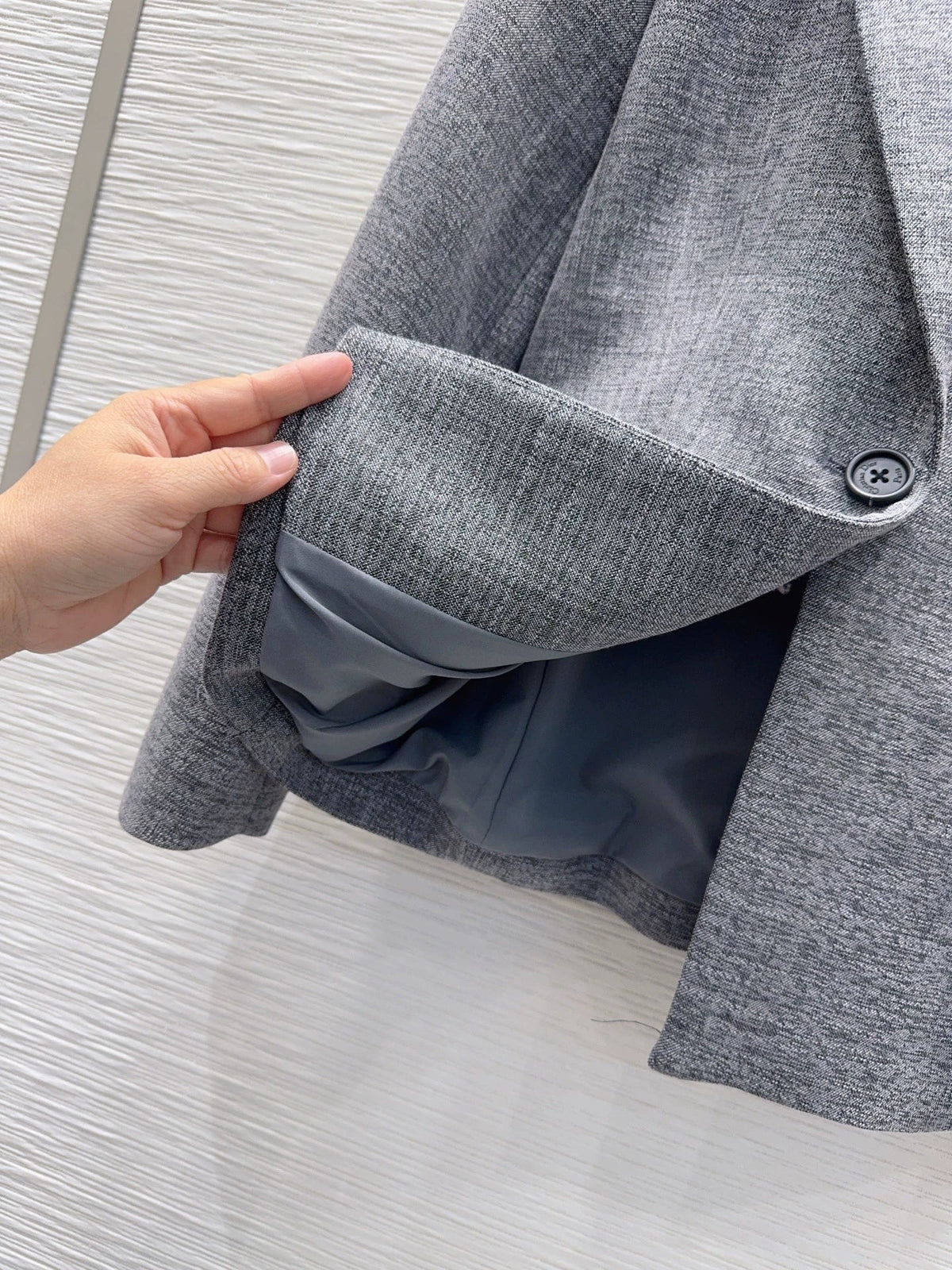 26New Classic Minimalist Blazer