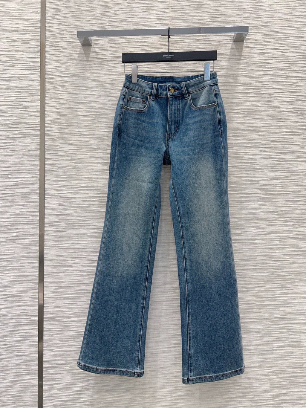 26New-Arrival Jeans