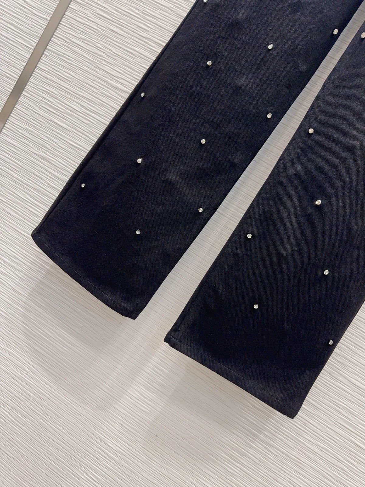 26New Hand-Beaded Denim Jeans