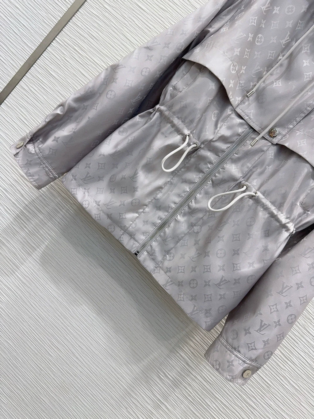 26New dark floral drawstring hooded long-sleeved jacket